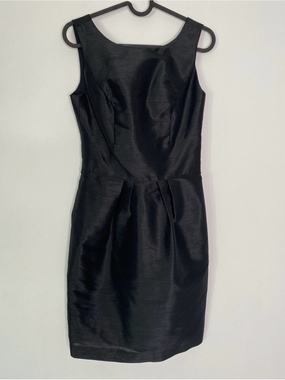 ALFRED SUNG Black Sleeveless Sheath Dress